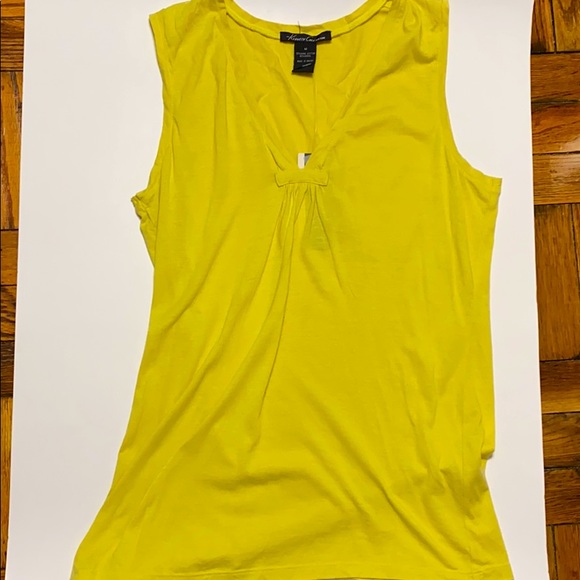 Kenneth Cole Tops - NWT vintage Kenneth Cole yellow v neck top size: M